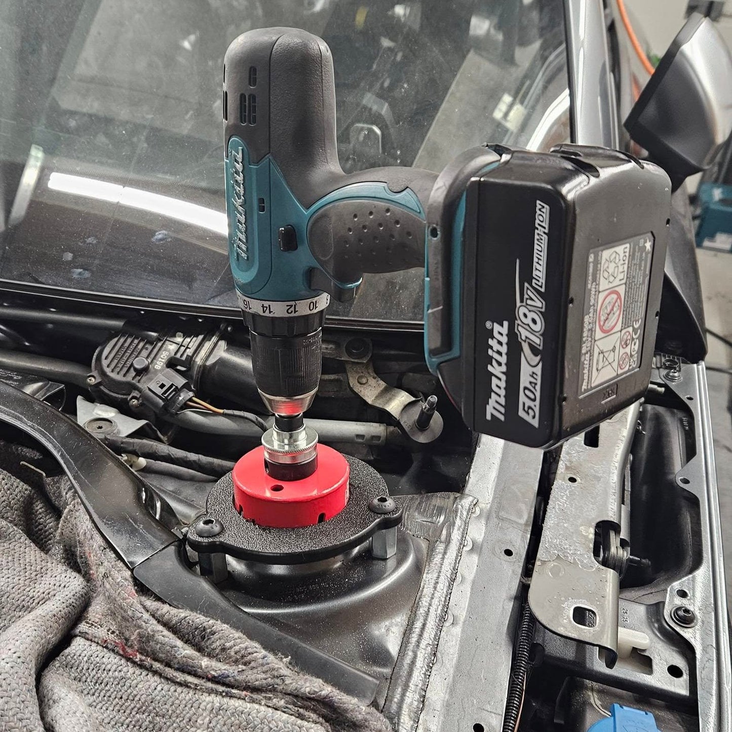 Strut Tower Drilling Guide for PQ35 - VW