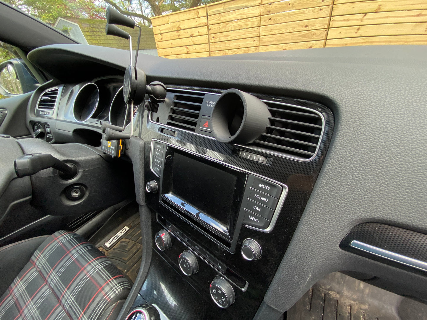 Right Center vent MK7/7.5 GTI & Golf R Single Gauge Pod 2015+