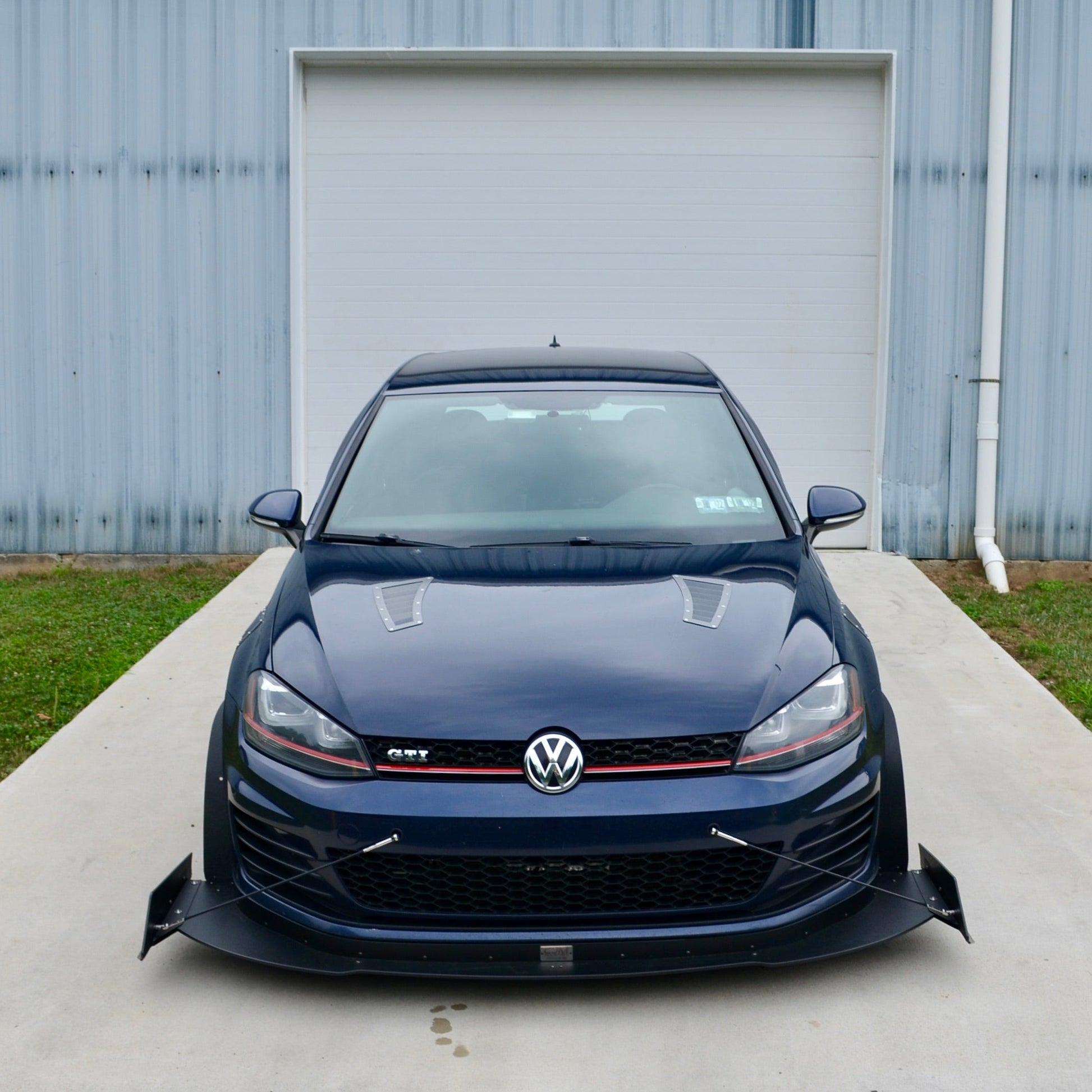 MK7 MK7.5 GTI Golf R Chassis Mounted Front Splitter track cfd 2015 2016 2017 2018 2019 2020 endplates splitter supports tire spats fences endplates
