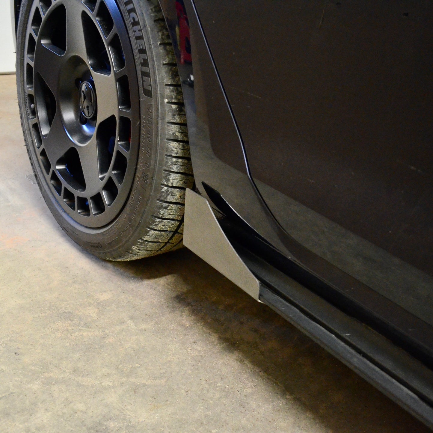 MK7 & 7.5 GTI (2015-2021) Side Skirts (Type 1 - Tapered)