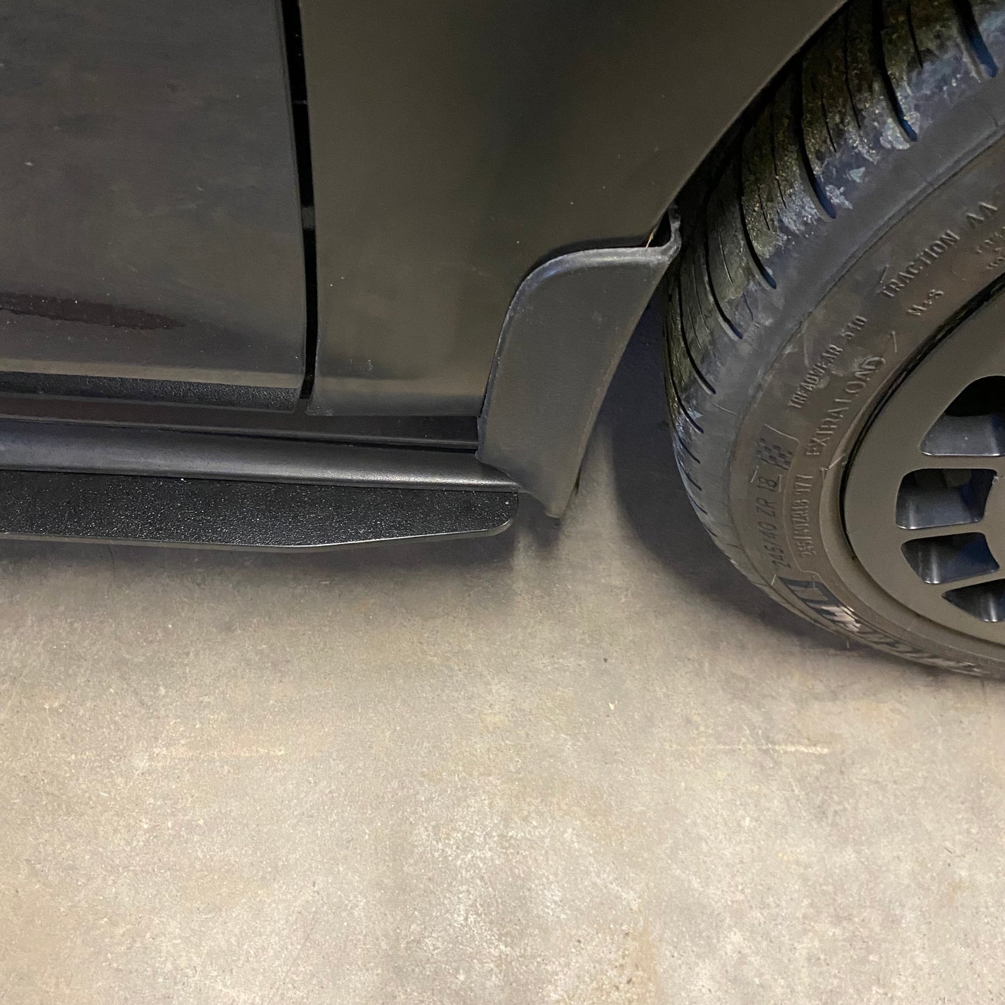 MK7 & 7.5 GTI (2015-2021) Side Skirts (Type 1 - Tapered)