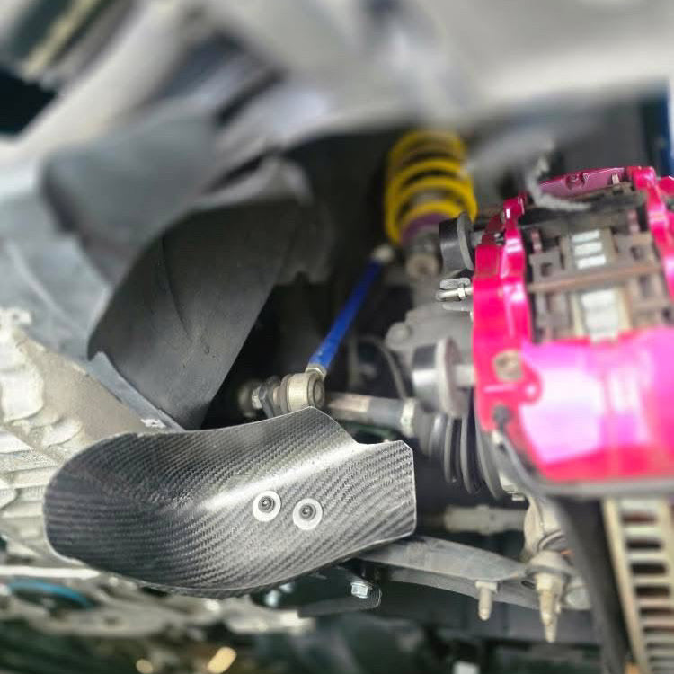 Carbon brake cooling duct / deflector (full kit w/brackets) - (Audi 8V & MK3 TTRS 8S)