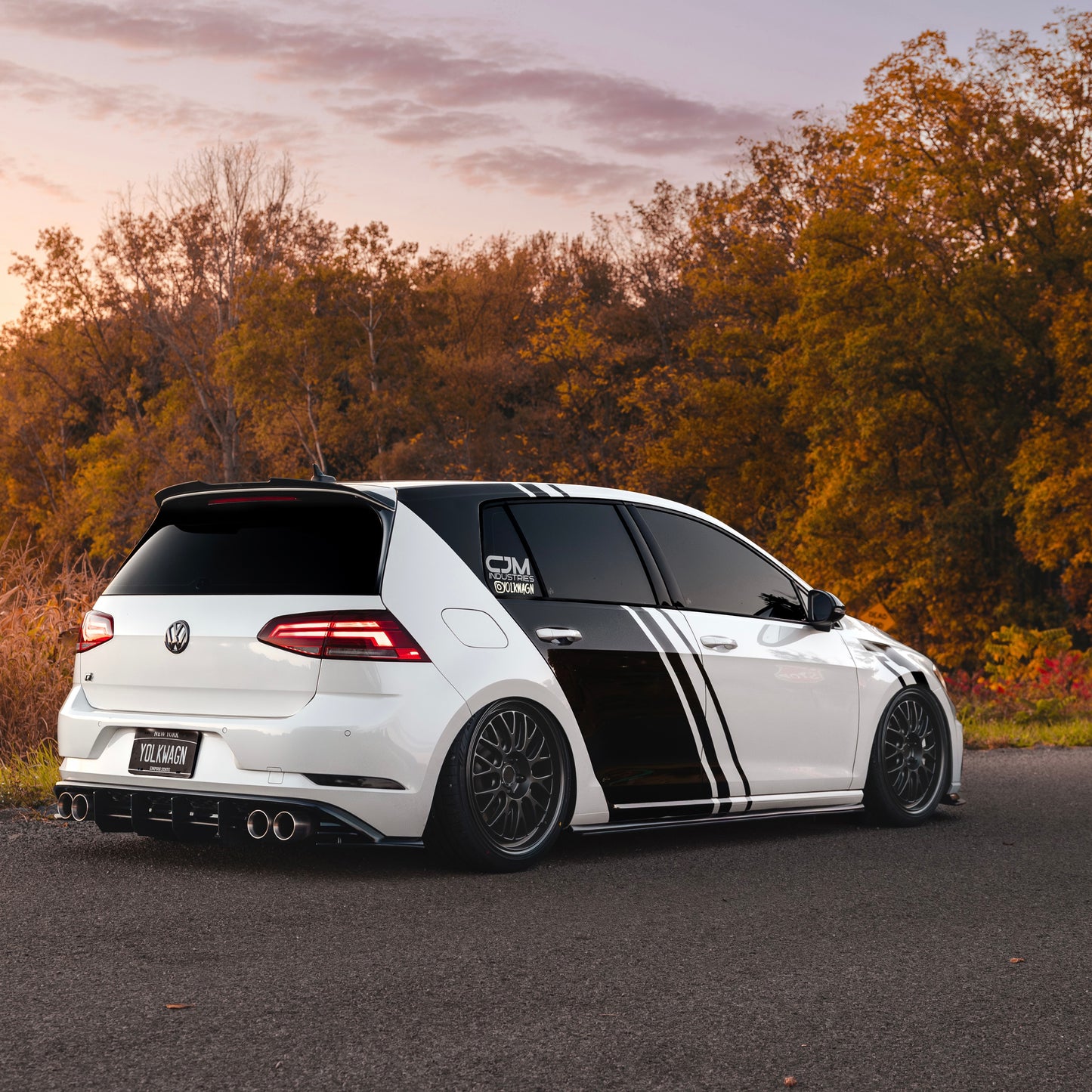 MK7.5 Golf R 2018 -2021 Side Skirts Extension